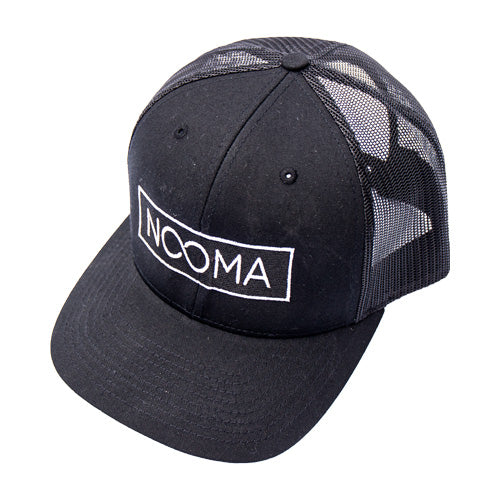 NOOMA Mesh Snapback Hat: Black